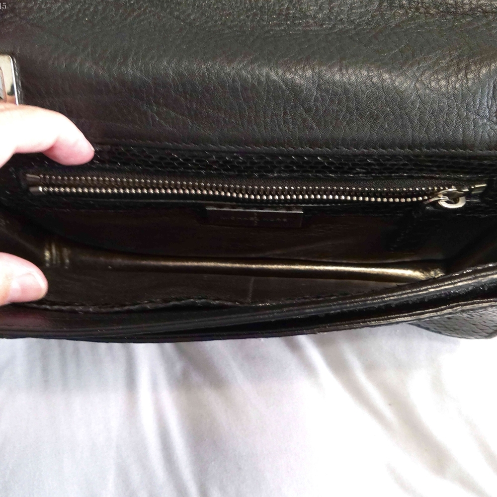 MICHAEL KORS PURSE - Picture 6 of 10